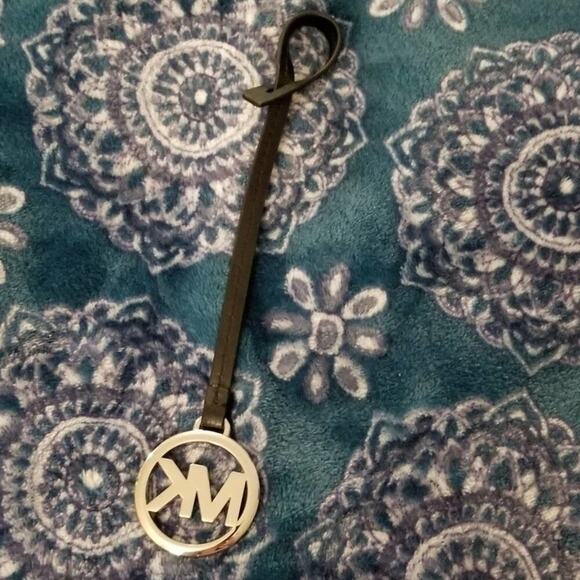 NEW!!! Michael‎ Kors Logo pURSE Charm hang tag black - Picture 2 of 3